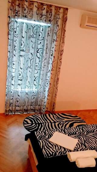 Апартаменты Apartmani Steni Свети-Стефан Номер-студио с балконом и видом на море-92