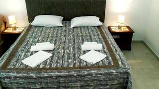 Апартаменты Apartmani Steni Свети-Стефан Номер-студио с балконом и видом на море-99