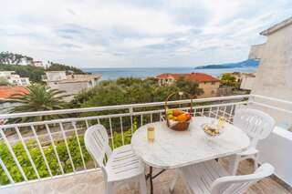 Апартаменты Apartmani Steni Свети-Стефан Номер-студио с балконом и видом на море-37